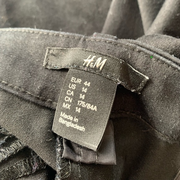 H&M Women’s Black Flat Front Side Zip Ankle Pants Stretch Cotton Blend Size 14 - Picture 5 of 7